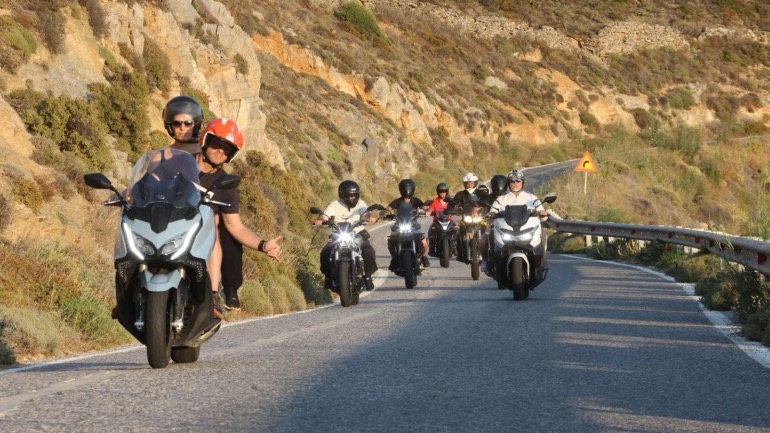 Έκαναν αίσθηση στη Σύρο τα μοντέλα της Kymco και Voge!